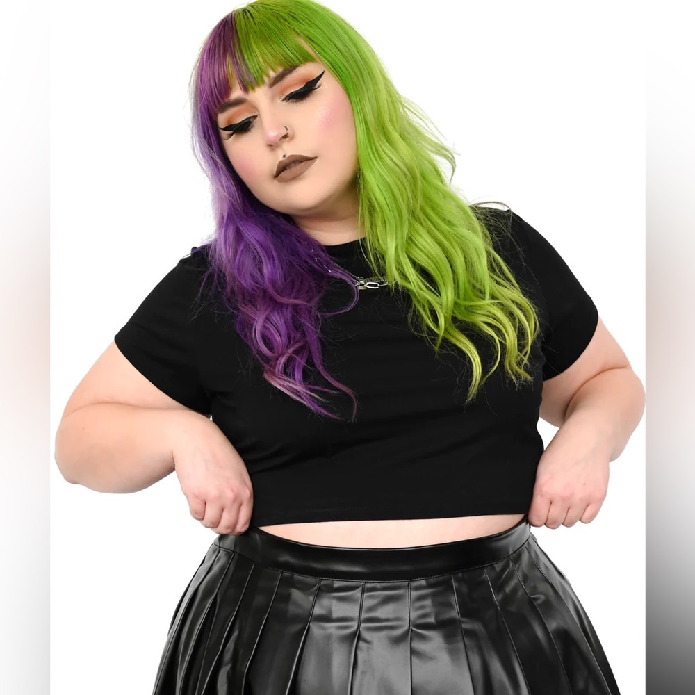 Foxblood Easy Crop Tee